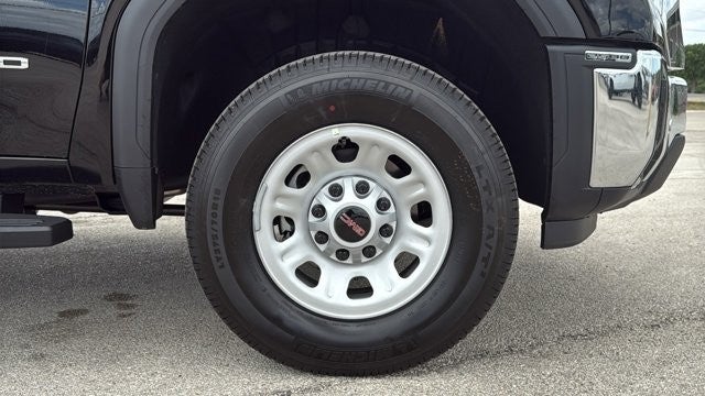 2025 GMC Sierra 2500 HD Pro